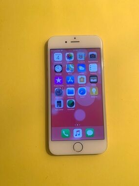 Apple iPhone 6 White 🤍 16go